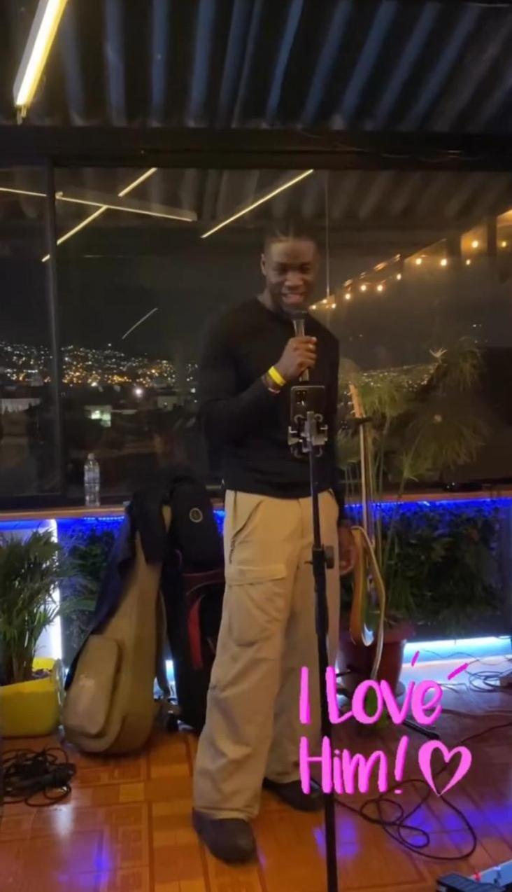 Hostal La Guayunga Rooftop Quito Bagian luar foto