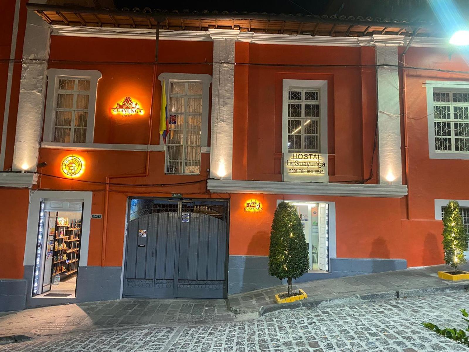 Hostal La Guayunga Rooftop Quito Bagian luar foto